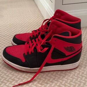 Air Jordan 1 Mid "Alternate Bred" sneakers
